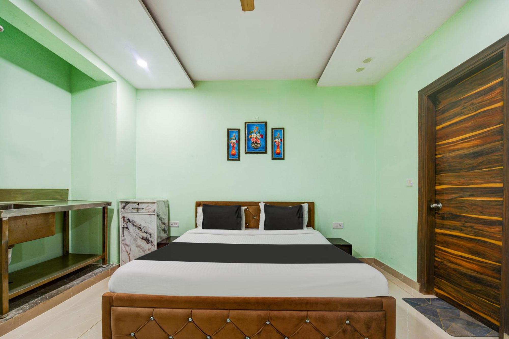Hotel O Ridge Way Stays Faridabad Bagian luar foto